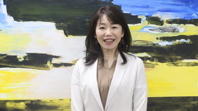 フリーランスとして働き続け、築き上げた信頼と品性。 「マナーについて再定義して伝えたい」研修講師の白梅英子さん